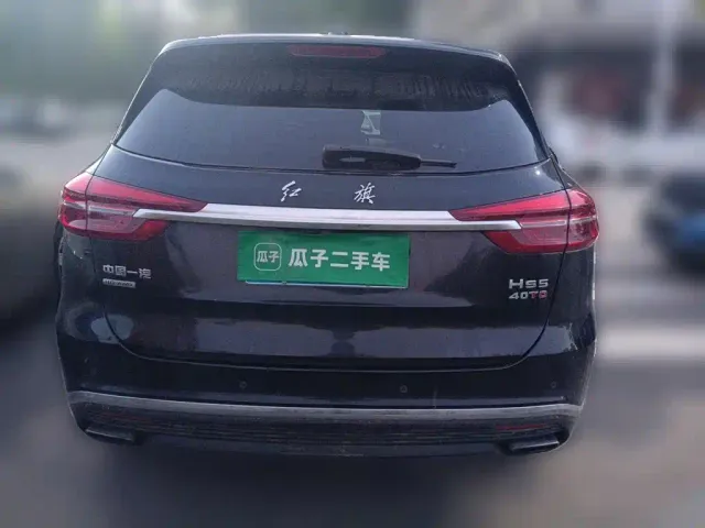 Hongqi HS5 — Фото автомобиля 3