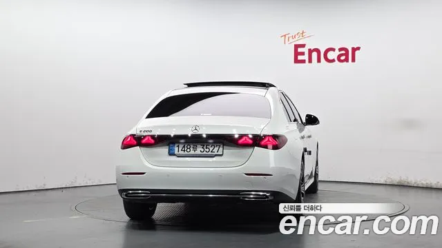 Mercedes-Benz E-Class W214 — Фото автомобиля 4