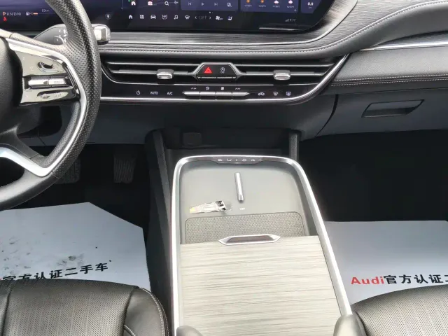 Buick LaCrosse — Фото автомобиля 10