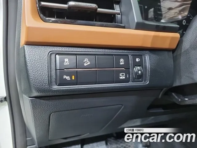 KG_Mobility_Ssangyong Musso Musso (Q300) Дизель 2.2 4WD — Фото автомобиля 15