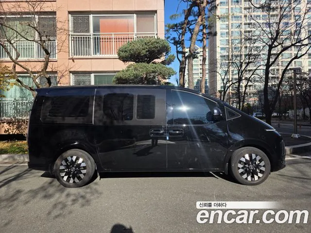 Hyundai Staria Staria 4WD Lounge 9 мест — Фото автомобиля 5