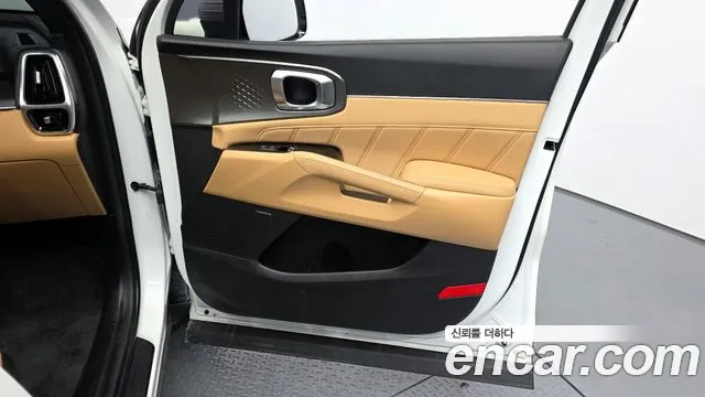 Kia Sorento Sorento 4-е поколение Бензин 2.5T 2WD — Фото автомобиля 17