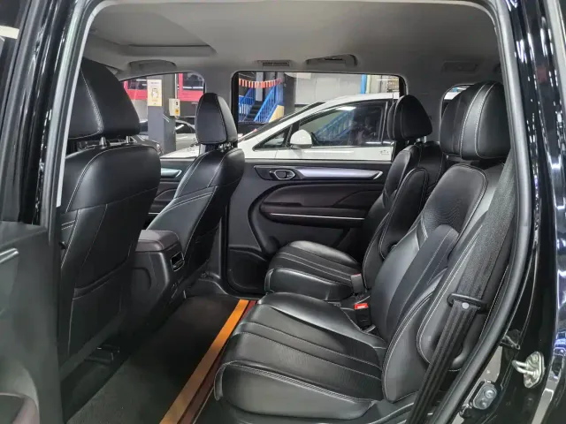 GAC Trumpchi M6 — Фото автомобиля 10