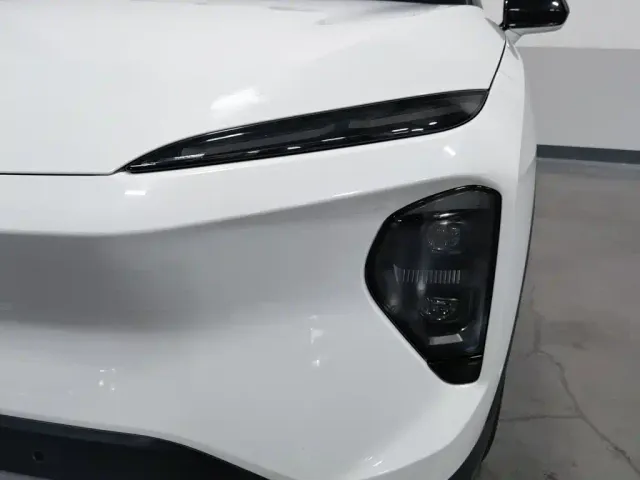 Nio ES7 — Фото автомобиля 7
