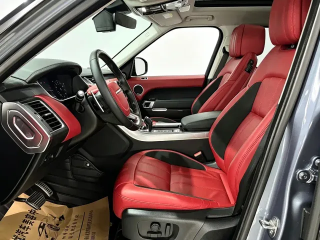 Land Rover Range Rover Sport — Фото автомобиля 4