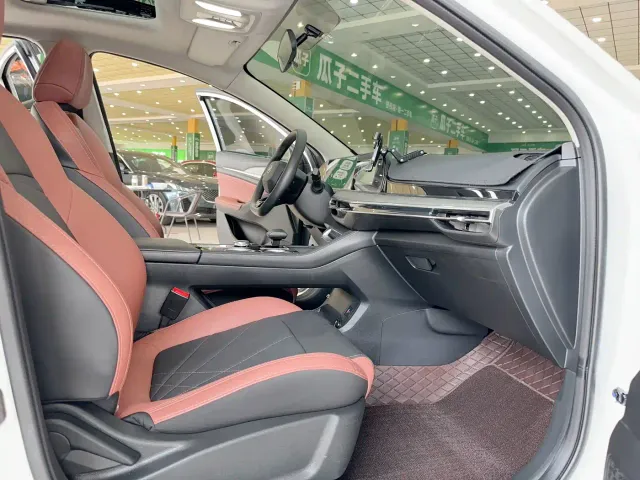 Changan Eado — Фото автомобиля 11