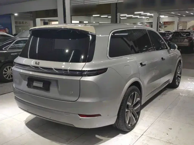 Li Auto L9 — Фото автомобиля 6