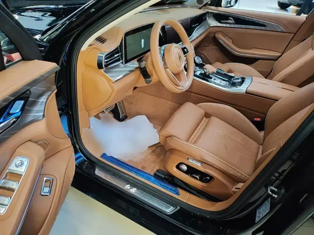Hongqi H9 — Фото автомобиля 15