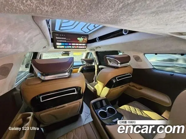 Kia Carnival Generation 4 — Фото автомобиля 12