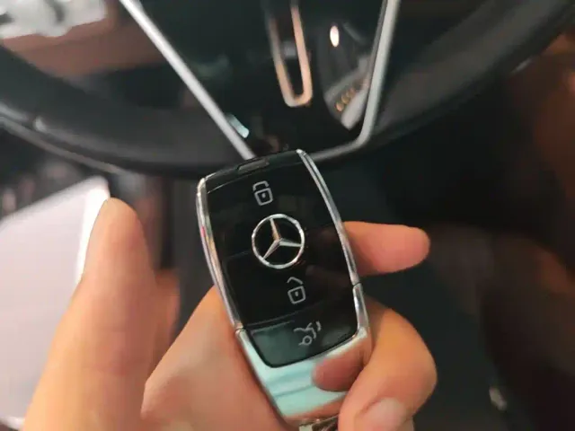 Mercedes-Benz GLS-Class — Фото автомобиля 12