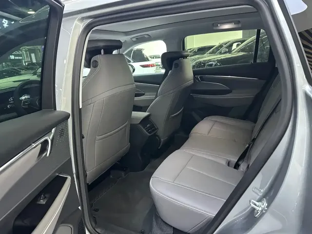 Buick E5 — Фото автомобиля 7