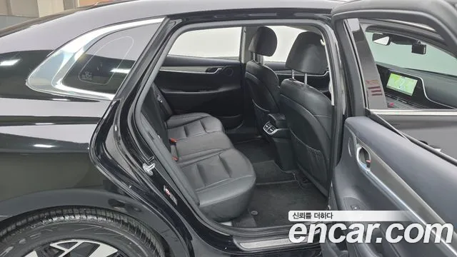 Hyundai Grandeur Grandeur (New) Hybrid — Фото автомобиля 11