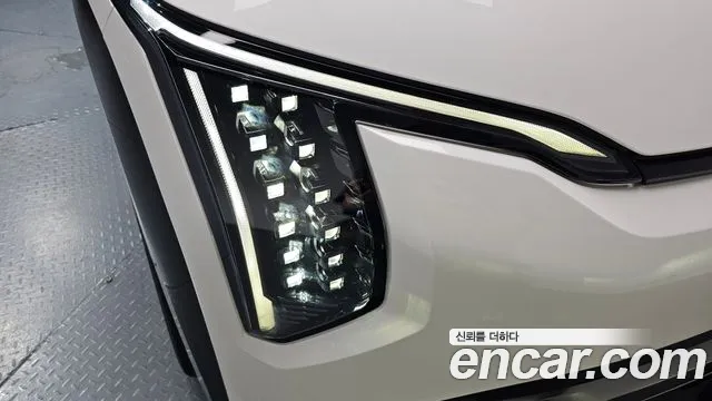 Kia EV3 — Фото автомобиля 6