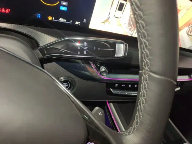 Cadillac XT5 — Фото автомобиля 13