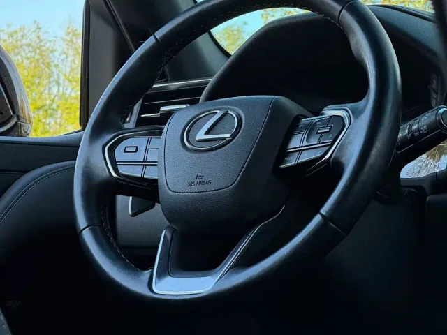 Lexus LX — Фото автомобиля 21