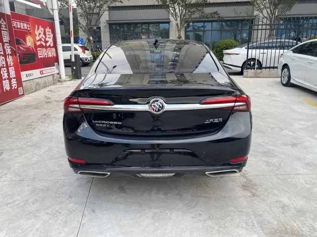 Buick LaCrosse — Фото автомобиля 6
