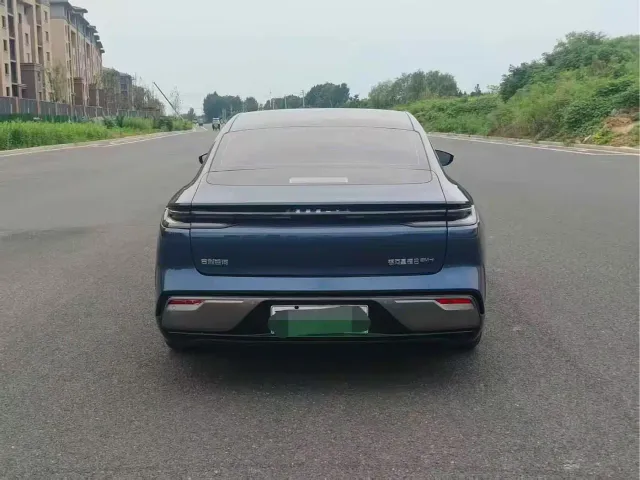 Geely Galaxy Xingyao 8 — Фото автомобиля 8