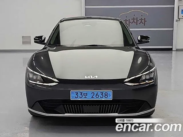 Kia EV6 — Фото автомобиля 2