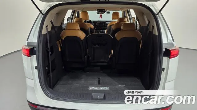Kia Canival Carnival 4 поколение Бензин 11 мест Prestige — Фото автомобиля 20