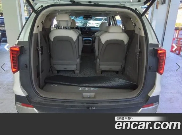 Kia Carnival — Фото автомобиля 18