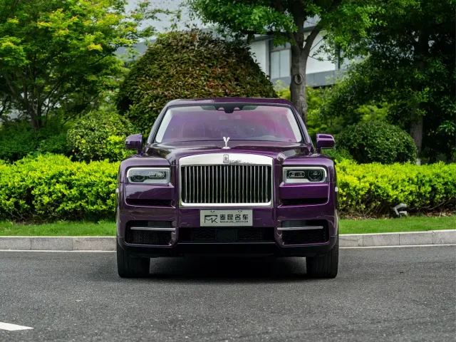 Rolls-Royce Cullinan — Фото автомобиля 2