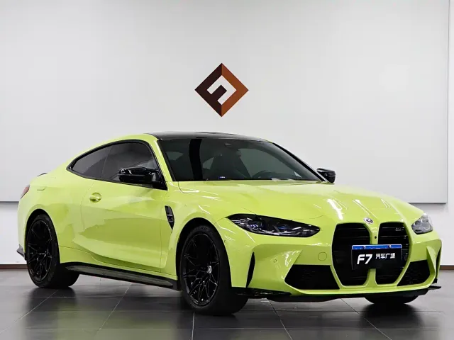 BMW M4 — Фото автомобиля 3