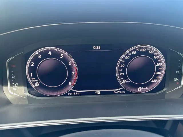 Volkswagen Passat — Фото автомобиля 10