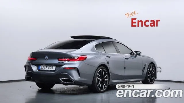 BMW 8-Series — Фото автомобиля 2