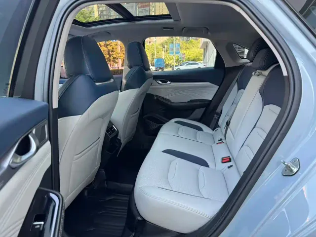 Geely Xingrui — Фото автомобиля 15