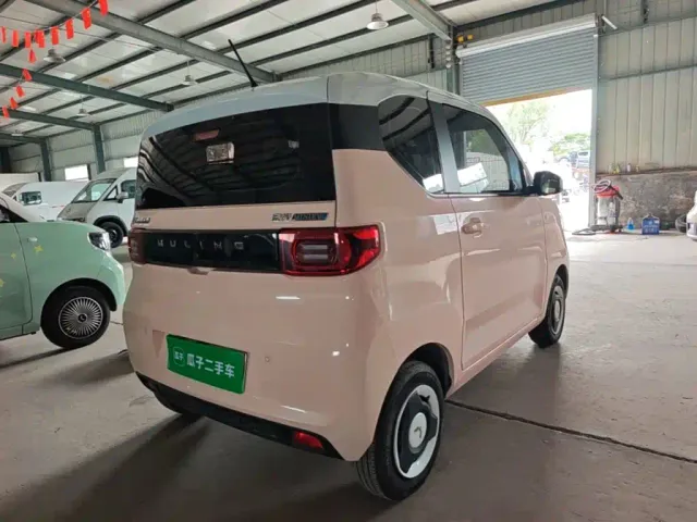 Wuling Hongguang Mini EV — Фото автомобиля 6