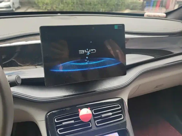 BYD Qin PLUS — Фото автомобиля 13