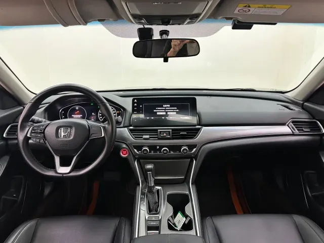 Honda Accord — Фото автомобиля 20