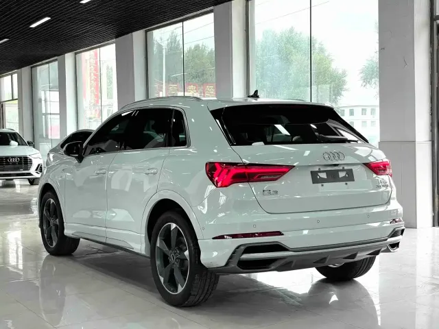 Audi Q3 — Фото автомобиля 4