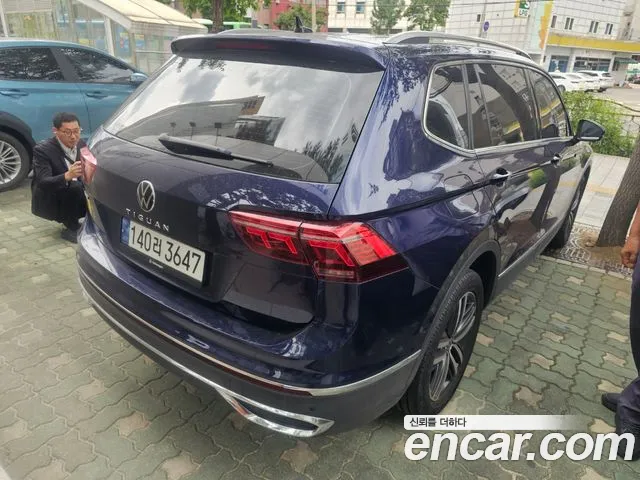 Volkswagen Tiguan — Фото автомобиля 4