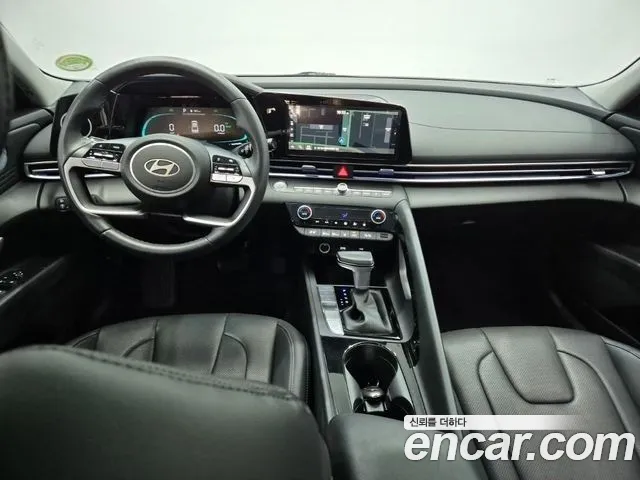 Hyundai Avante CN7 — Фото автомобиля 8