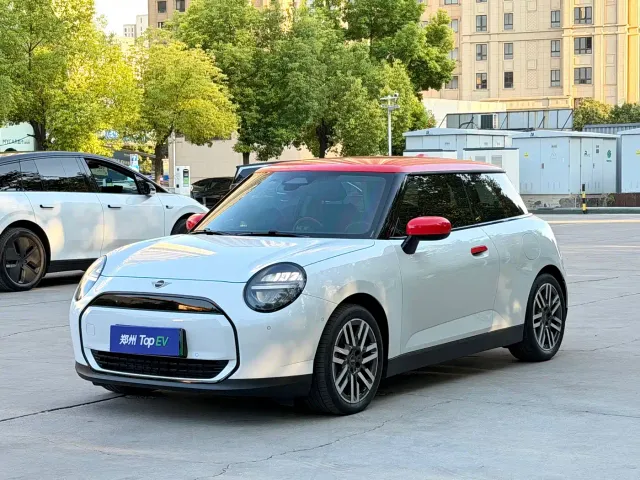 Фотография автомобиля — MINI Cooper