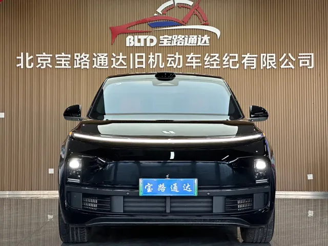 Li Auto L9 — Фото автомобиля 2