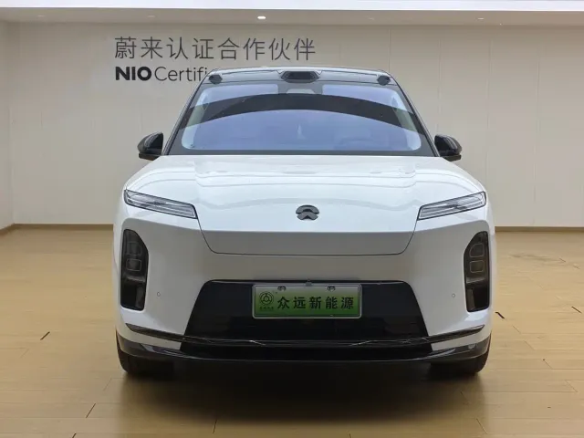 Nio ES8 — Фото автомобиля 3