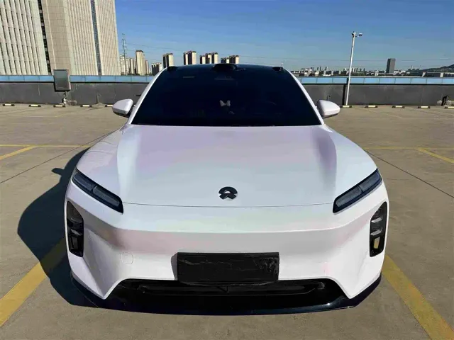 Фотография автомобиля — Nio ET5