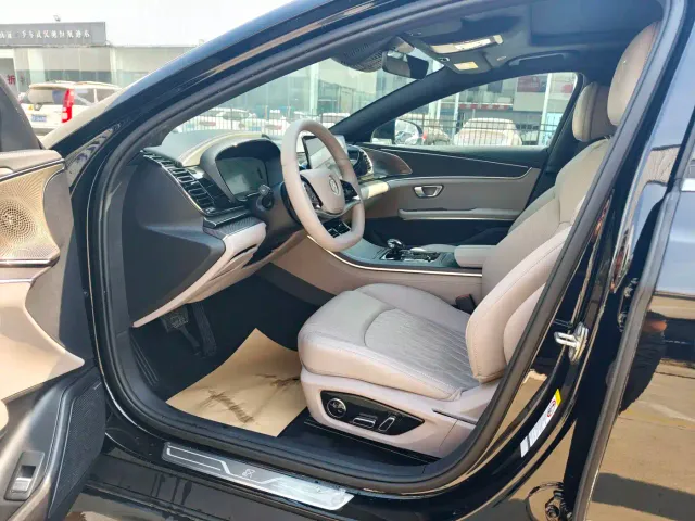 BYD Han 2025 DM-i Smart Driving Edition 125KM LiDAR Flagship — Фото автомобиля 18