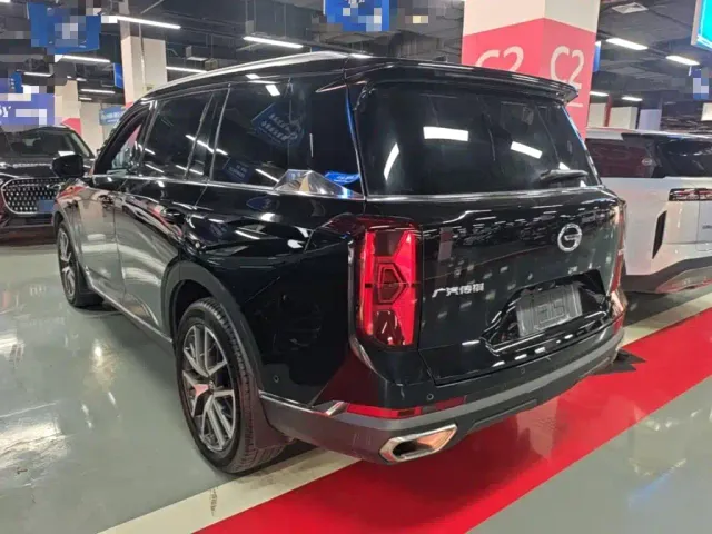 GAC Trumpchi GS8 — Фото автомобиля 4