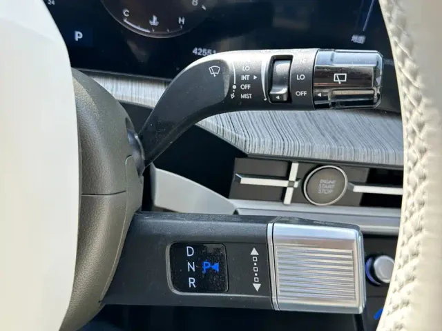Hyundai Santa Fe — Фото автомобиля 24