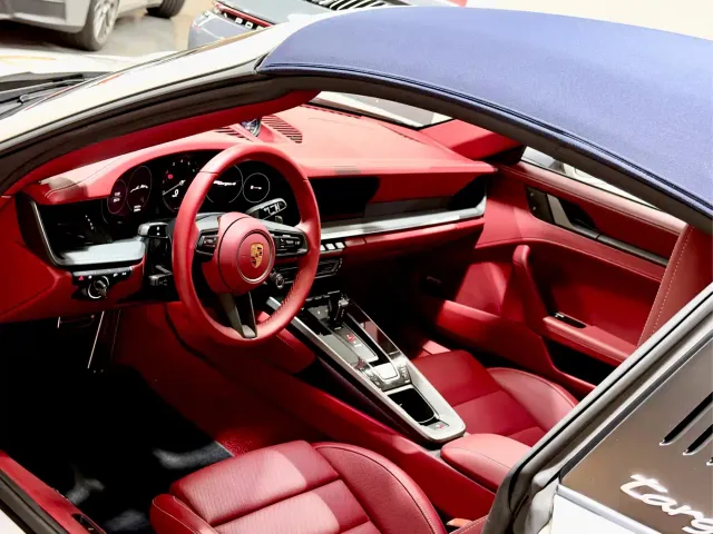 Porsche 911 — Фото автомобиля 15