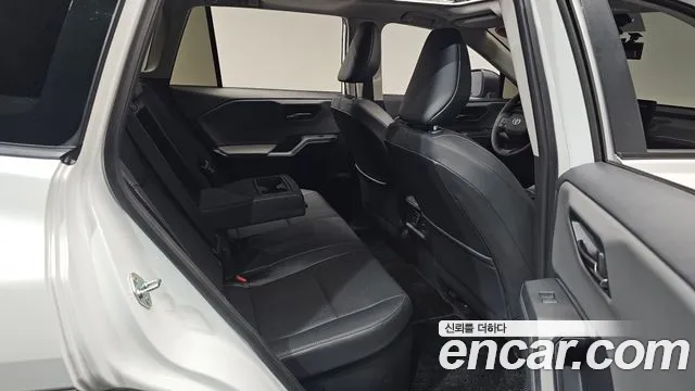 Toyota RAV4 — Фото автомобиля 26
