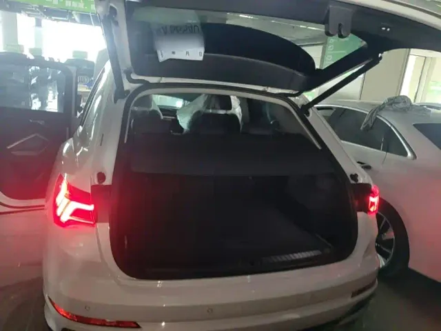 Audi Q3 — Фото автомобиля 18
