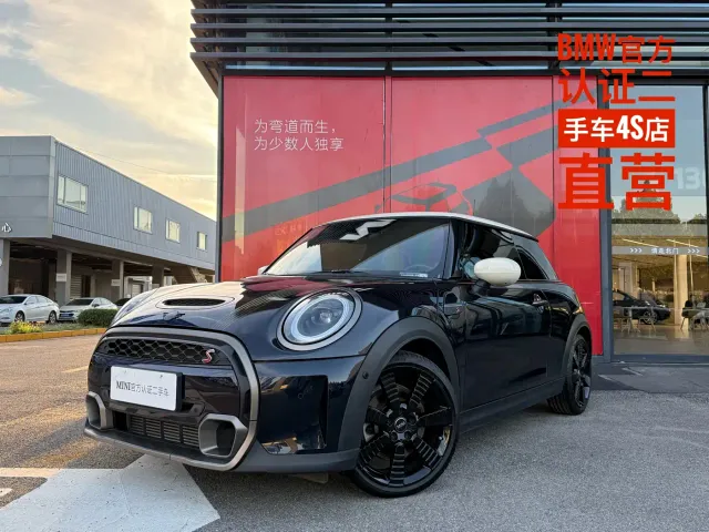 Фотография автомобиля — MINI Hatch