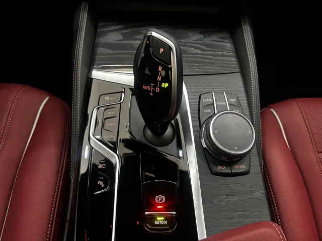 BMW 5 Series — Фото автомобиля 18