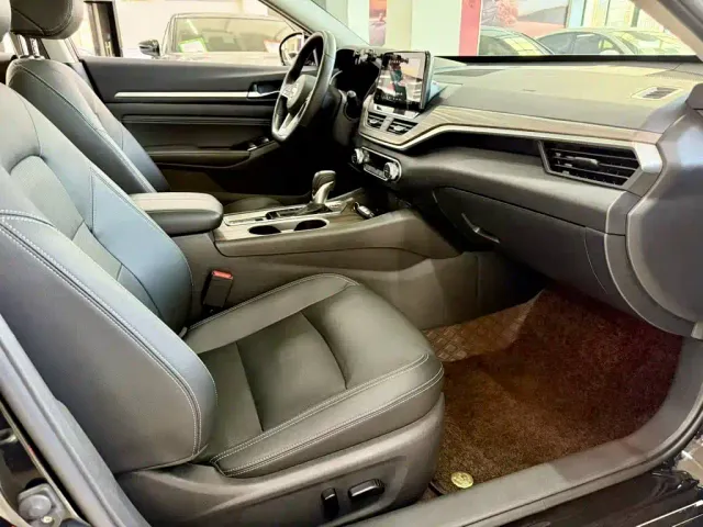 Nissan Teana — Фото автомобиля 23