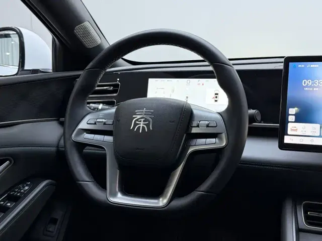 BYD Qin L — Фото автомобиля 12