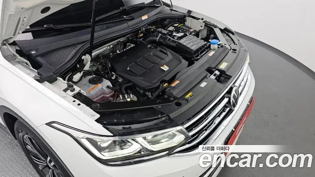 Volkswagen Tiguan Tiguan 2 поколение 2.0 TDI Premium — Фото автомобиля 6